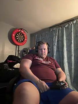Snapshot of Lukeyboy027 chatting on February 7, 2026, 6:22 pm Lukeyboy027 online show from February 7, 2026, 6:22 pm