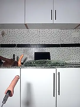 Snapshot of Bella045 chatting on February 24, 2026, 5:00 pm Bella045 online show from February 24, 2026, 5:00 pm