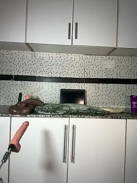 Snapshot of Bella045 chatting on April 7, 2026, 2:12 am Bella045 online show from April 7, 2026, 2:12 am