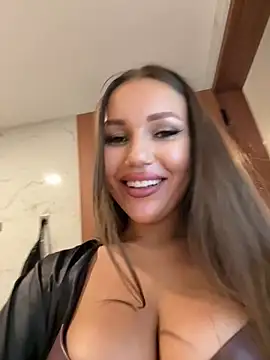 Snapshot of Syka0001 chatting on February 7, 2025, 2:26 pm Syka0001 online show from February 7, 2025, 2:26 pm