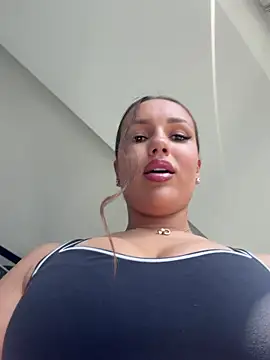 Snapshot of Syka0001 chatting on July 31, 2026, 10:47 am Syka0001 online show from July 31, 2026, 10:47 am