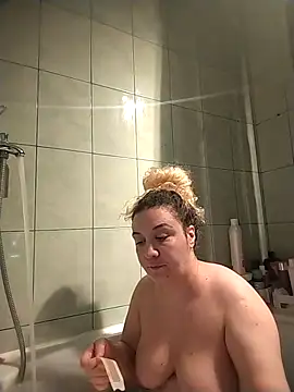 MikySWeet7 online show from October 17, 2025, 8:55 pm