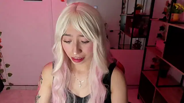 LilithCooperr  online show from December 14, 2025, 5:07 pm