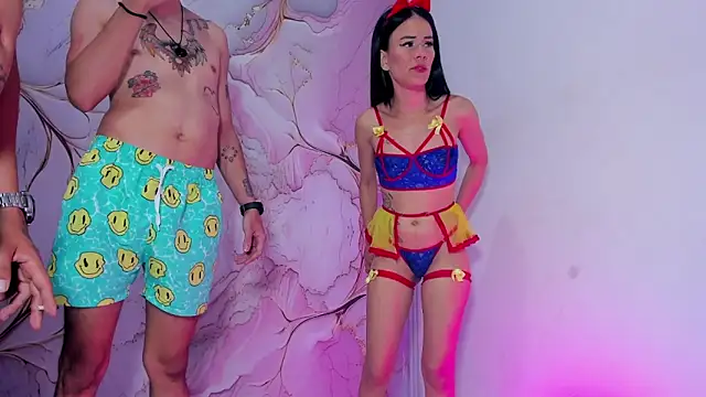 wild demongirl online show from December 5, 2025, 6:37 pm