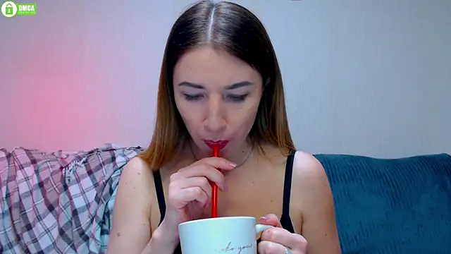 Sweet   Amelia online show from October 6, 2025, 10:34 am