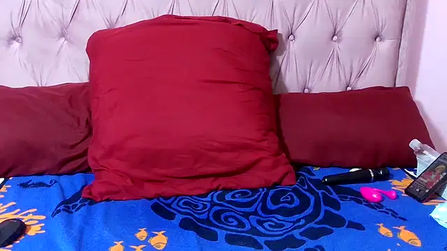 Snapshot of SweetMellowX1 chatting on November 22, 2025, 6:34 am SweetMellowX1 online show from November 22, 2025, 6:34 am