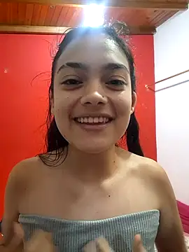 Snapshot of littlemelii chatting on December 20, 2024, 6:08 am littlemelii online show from December 20, 2024, 6:08 am