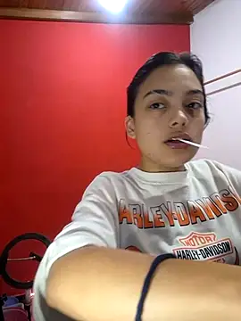 Snapshot of littlemelii chatting on December 29, 2024, 1:45 am littlemelii online show from December 29, 2024, 1:45 am