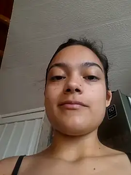 Snapshot of littlemelii chatting on January 19, 2025, 3:53 pm littlemelii online show from January 19, 2025, 3:53 pm