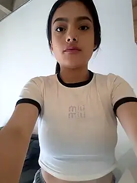 Snapshot of littlemelii chatting on February 25, 2025, 7:03 pm littlemelii online show from February 25, 2025, 7:03 pm