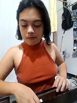 Snapshot of littlemelii chatting on September 11, 2025, 5:13 pm littlemelii online show from September 11, 2025, 5:13 pm