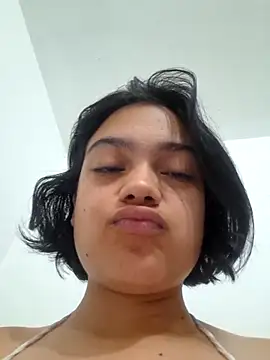 Snapshot of littlemelii chatting on January 31, 2026, 11:47 pm littlemelii online show from January 31, 2026, 11:47 pm