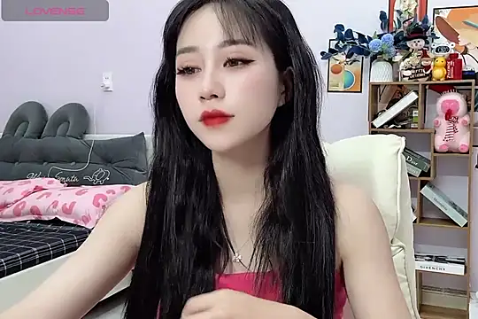 Snapshot of _LLisa_ chatting on December 19, 2024, 6:56 pm LLisa online show from December 19, 2024, 6:56 pm