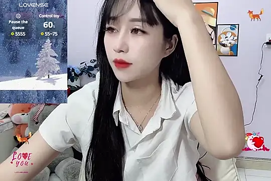 Snapshot of _LLisa_ chatting on February 12, 2025, 10:04 pm LLisa online show from February 12, 2025, 10:04 pm