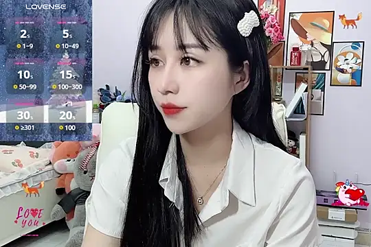 Snapshot of _LLisa_ chatting on February 13, 2025, 9:30 am LLisa online show from February 13, 2025, 9:30 am