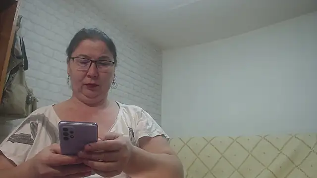 EmmaSquirt online show from February 13, 2025, 7:56 am