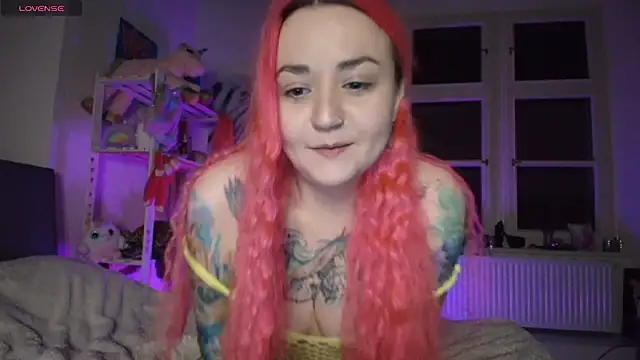 PinkHurricaneOfficial online show from January 26, 2025, 11:29 pm