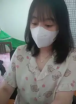 Snapshot of Kajisu_26 chatting on October 17, 2025, 12:47 am Kajisu 26 online show from October 17, 2025, 12:47 am