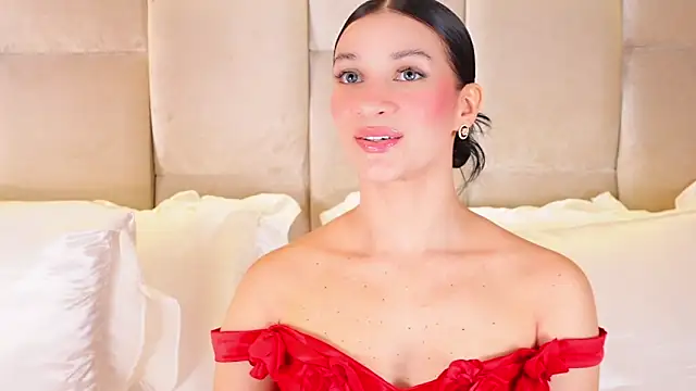 KiraKayleigh1 online show from October 20, 2025, 2:23 am