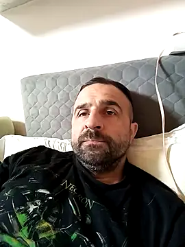 Snapshot of ivat80 chatting on May 6, 2026, 4:52 am ivat80 online show from May 6, 2026, 4:52 am