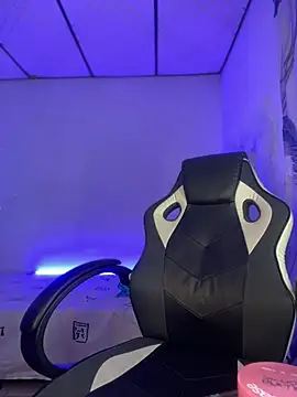 Riana Kean online show from January 21, 2025, 11:55 pm