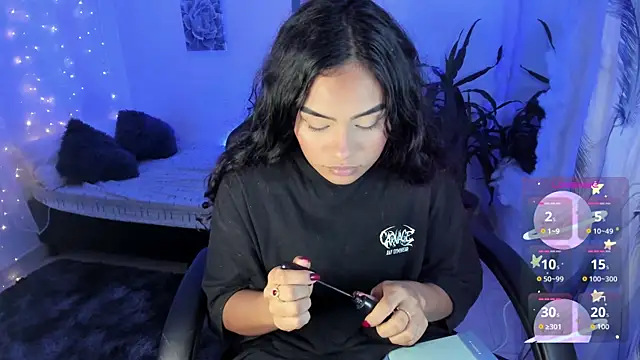 Riana Kean online show from October 7, 2025, 10:51 pm