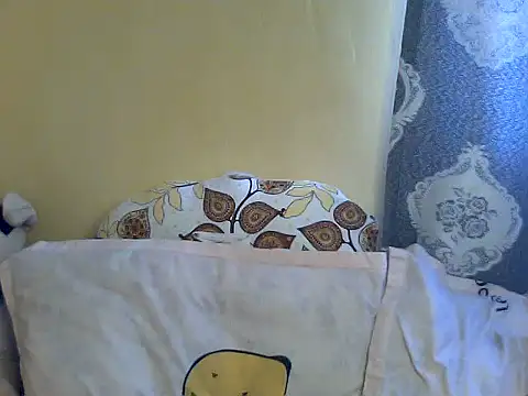 petite clara24 online show from November 22, 2025, 6:56 am