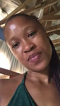 Snapshot of Amazingboodie chatting on December 25, 2024, 6:09 am Amazingboodie online show from December 25, 2024, 6:09 am