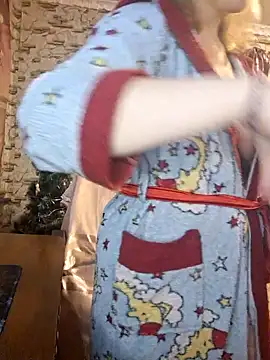  Kitti  online show from December 25, 2024, 7:02 pm