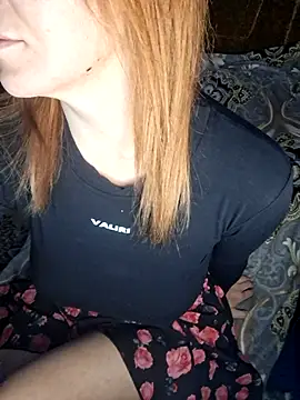  Kitti  online show from October 5, 2025, 5:00 pm