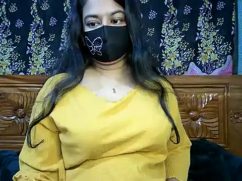 A-sweetgirl online show from January 7, 2025, 7:38 pm