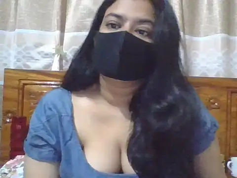 A-sweetgirl online show from November 15, 2025, 10:34 am