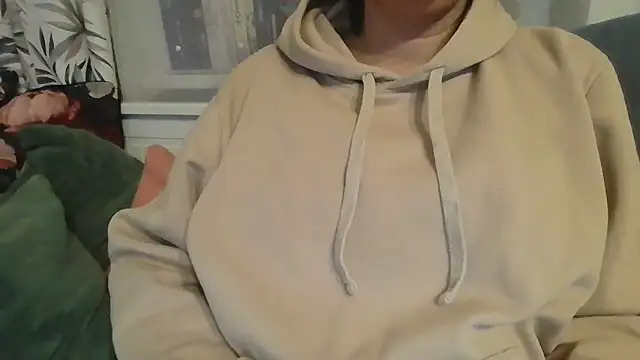 parismira online show from December 16, 2024, 3:22 pm