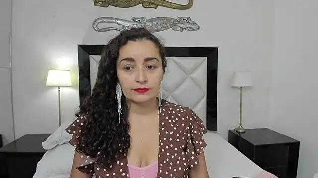  luna  sweet  online show from January 22, 2025, 2:59 am