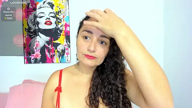  luna  sweet  online show from March 18, 2025, 6:48 pm
