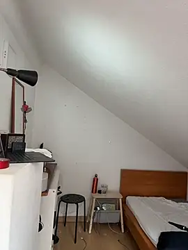 rafamarianoofc online show from April 11, 2026, 9:13 am