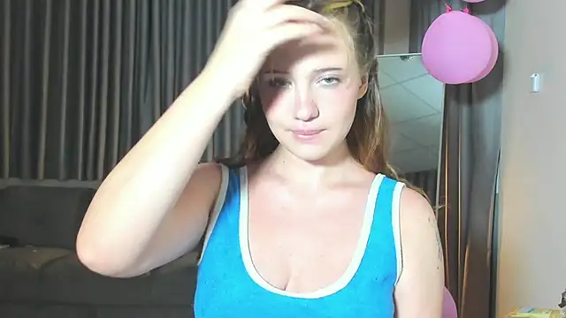 HanahCute online show from March 8, 2025, 8:57 pm