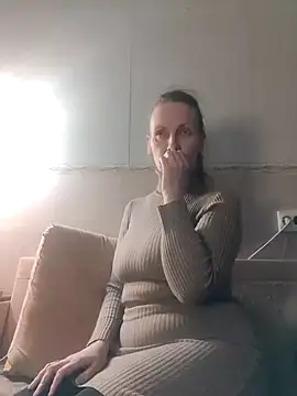 Evelina cute online show from December 5, 2024, 1:28 pm
