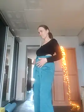 Evelina cute online show from October 31, 2025, 1:01 pm