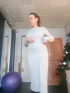 Evelina cute online show from February 10, 2026, 1:37 pm