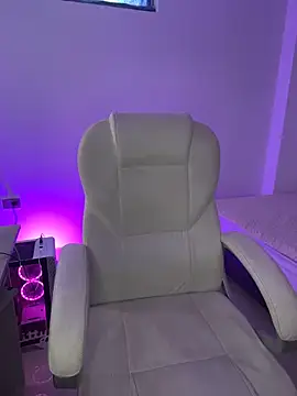 nyna 1 online show from January 18, 2026, 8:34 pm