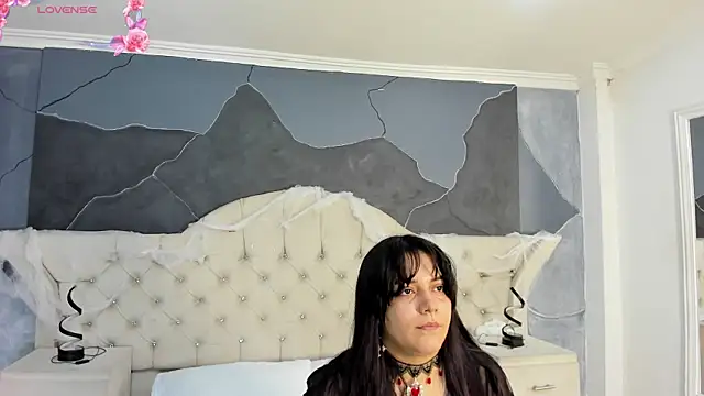 AmberGreyy  online show from October 21, 2025, 5:02 pm