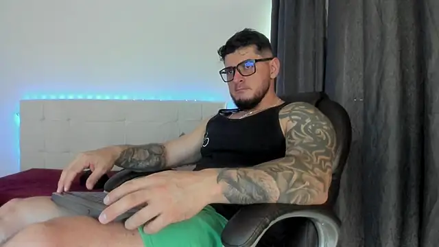 Teilor Creed online show from February 21, 2026, 6:42 pm