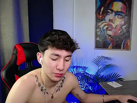 Snapshot of SebasstianGrand chatting on March 9, 2025, 5:33 am SebasstianGrand online show from March 9, 2025, 5:33 am