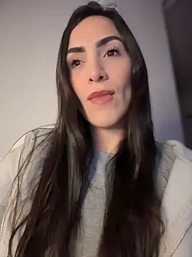 alessandra-a online show from November 9, 2025, 3:27 am