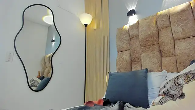 Snapshot of amatista__smith chatting on November 8, 2025, 11:36 pm amatista smith online show from November 8, 2025, 11:36 pm