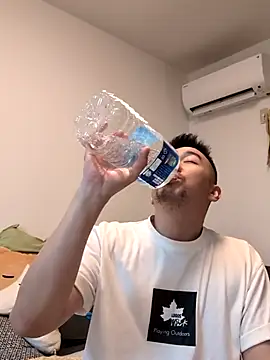 KOUHEY2023 online show from February 1, 2025, 1:41 pm