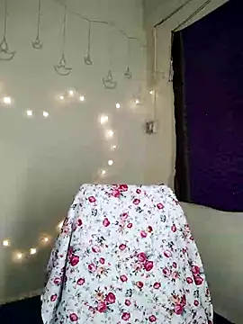 Snapshot of Jenny-Lucifer chatting on February 10, 2025, 1:01 pm Jenny-Lucifer online show from February 10, 2025, 1:01 pm