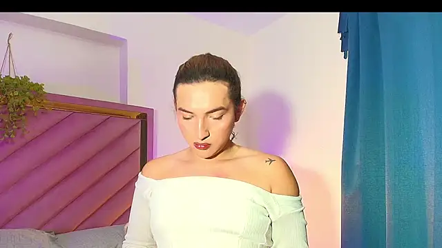 TomLondon  online show from October 28, 2025, 1:14 pm