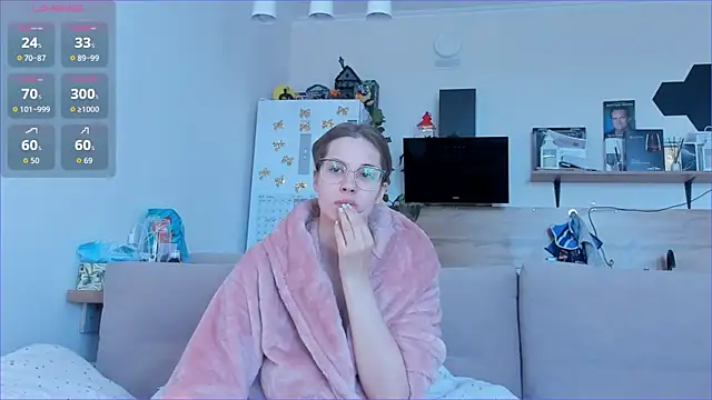 Girl alone home online show from April 13, 2026, 3:56 am